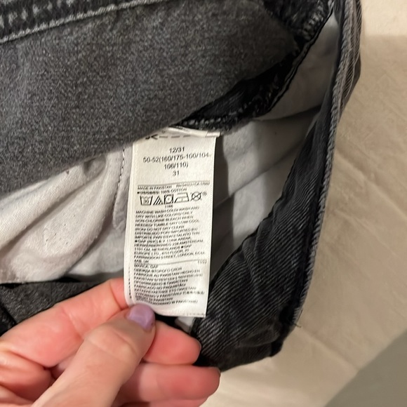 Gap black denim cut-off shorts - Picture 4 of 5